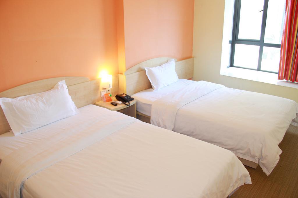 7Days Inn Guangzhou Zhongda North Gate Square Номер фото