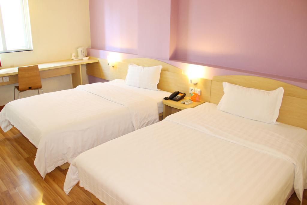 7Days Inn Guangzhou Zhongda North Gate Square Номер фото