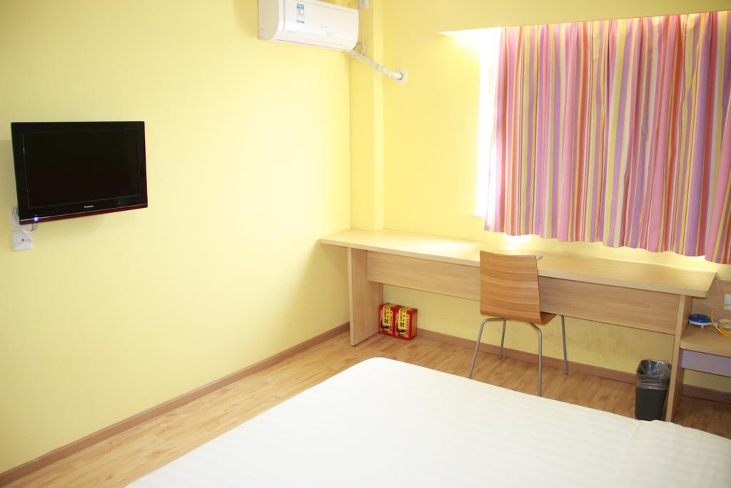 7Days Inn Guangzhou Zhongda North Gate Square Екстер'єр фото
