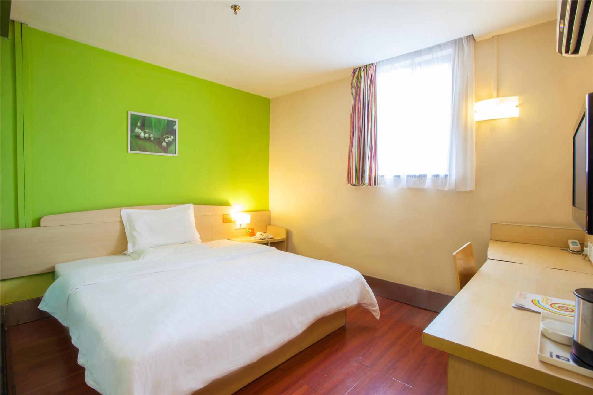7Days Inn Guangzhou Zhongda North Gate Square Екстер'єр фото